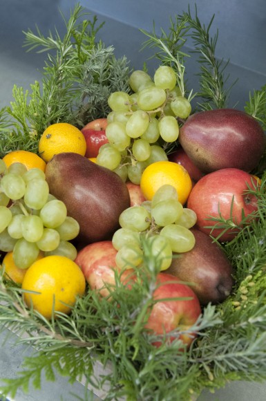 PHOTO: Fruit basket.
