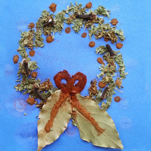 PHOTO: Spice holiday card: wreath.