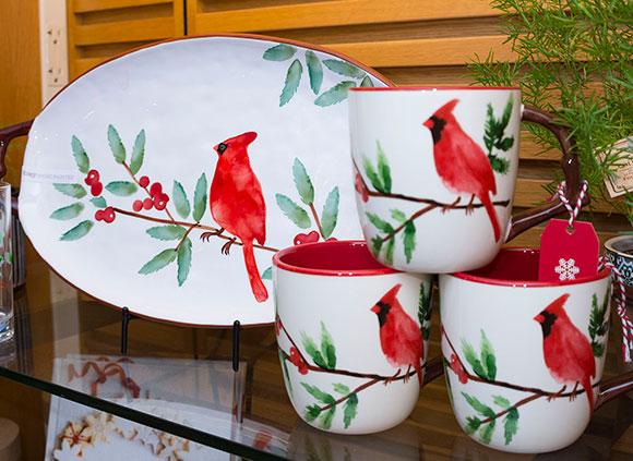 Hand-painted tableware